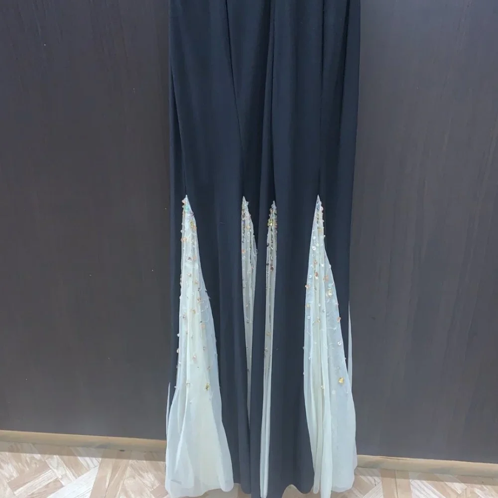 Dress - Picture 5 of 6